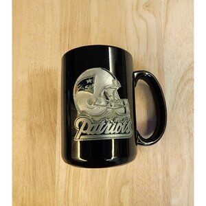 New England Patriots Black Ceramic Mug With Embossed Logo & Helmet Design